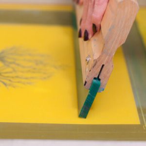 Permaset Aqua Screen Printing Kit,6 Col.+ Screen, easy Fabric Print - Image 5